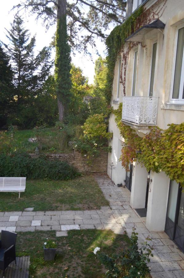 Zenbreak Sous Les Toits Bed & Breakfast Saint-Jean-le-Blanc ภายนอก รูปภาพ